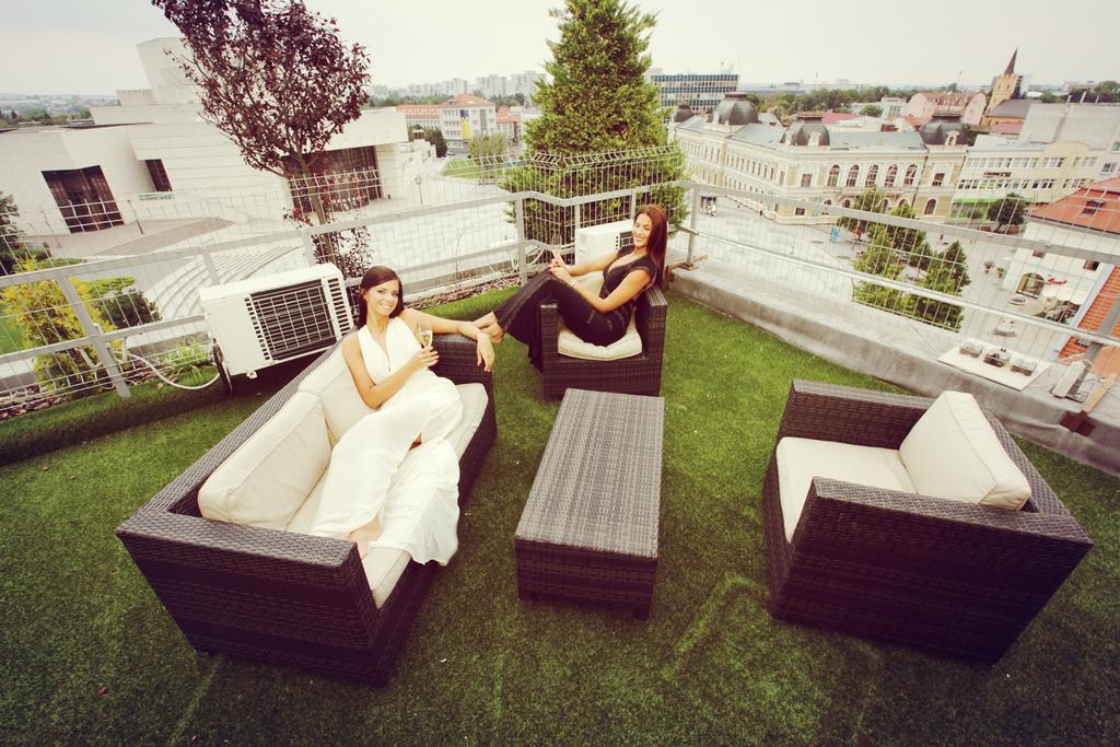 City Hotel Nitra With Free Parking Экстерьер фото