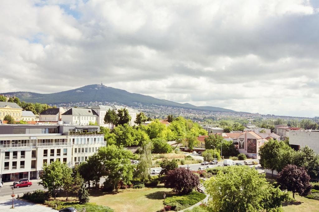 City Hotel Nitra With Free Parking Экстерьер фото