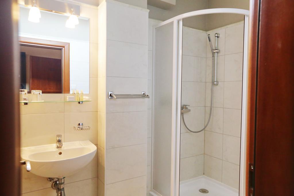 City Hotel Nitra With Free Parking Экстерьер фото